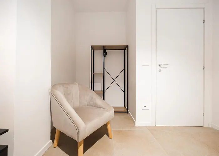 Brunello Apartment, Center Apartman *