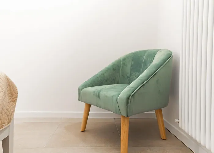 Brunello Apartment, Center *